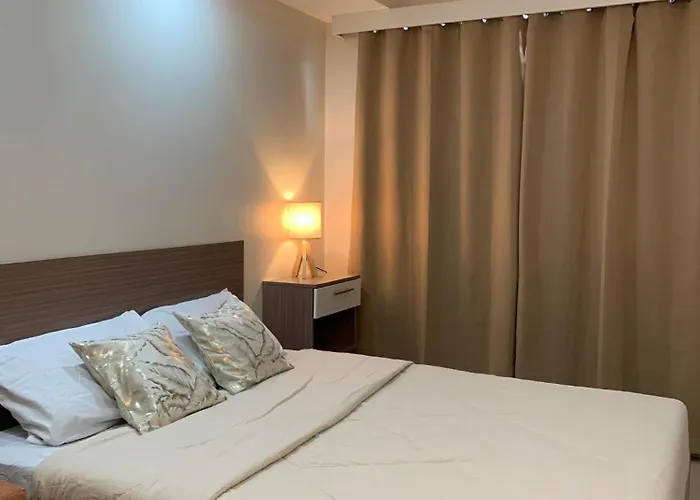 Furnished Family Near It Park And Waterfront With Pool, Wifi, Gym Access Aparthotel Cebu