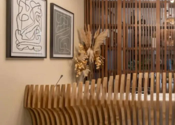 Furnished Family Near It Park And Waterfront With Pool, Wifi, Gym Access