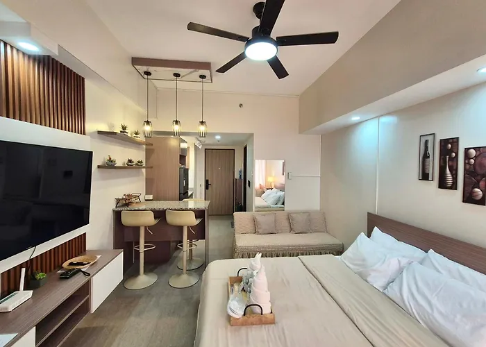 Furnished Family Near It Park And Waterfront With Pool, Wifi, Gym Access Apartahotel