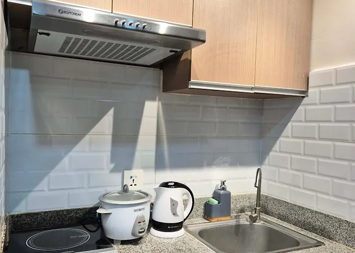 Aparthotel Furnished Family Near It Park And Waterfront With Pool, Wifi, Gym Access Cebu
